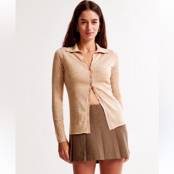 Abercrombie & Fitch Dresses & Skirts - Abercrombie & Fitch Merino Wool Slim Collared Tan Ribbed Cardigan | S